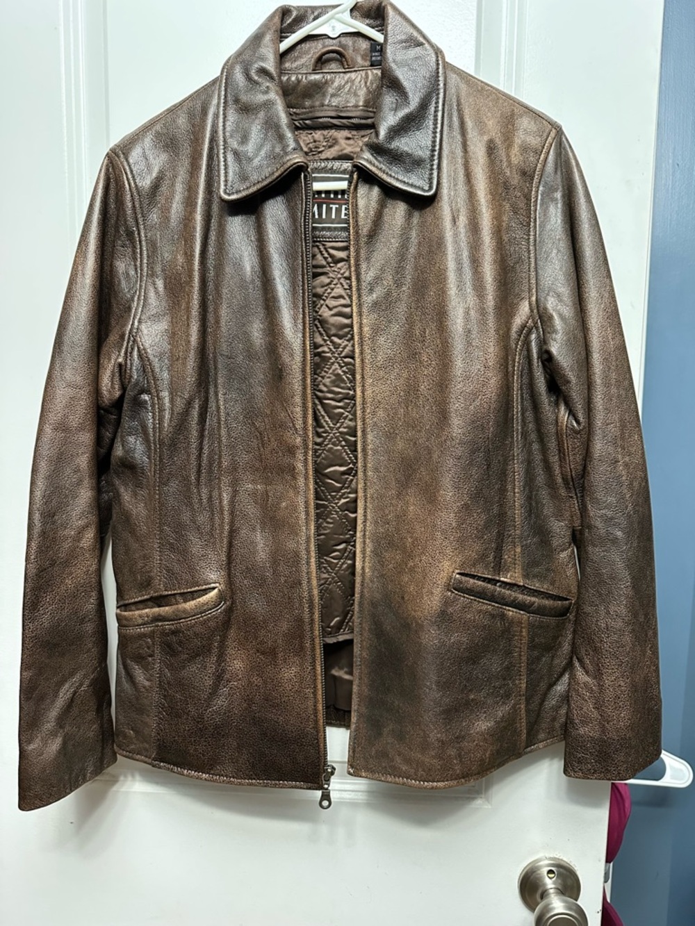 Women’s Brown Leather Zip-Front Jacket insulated